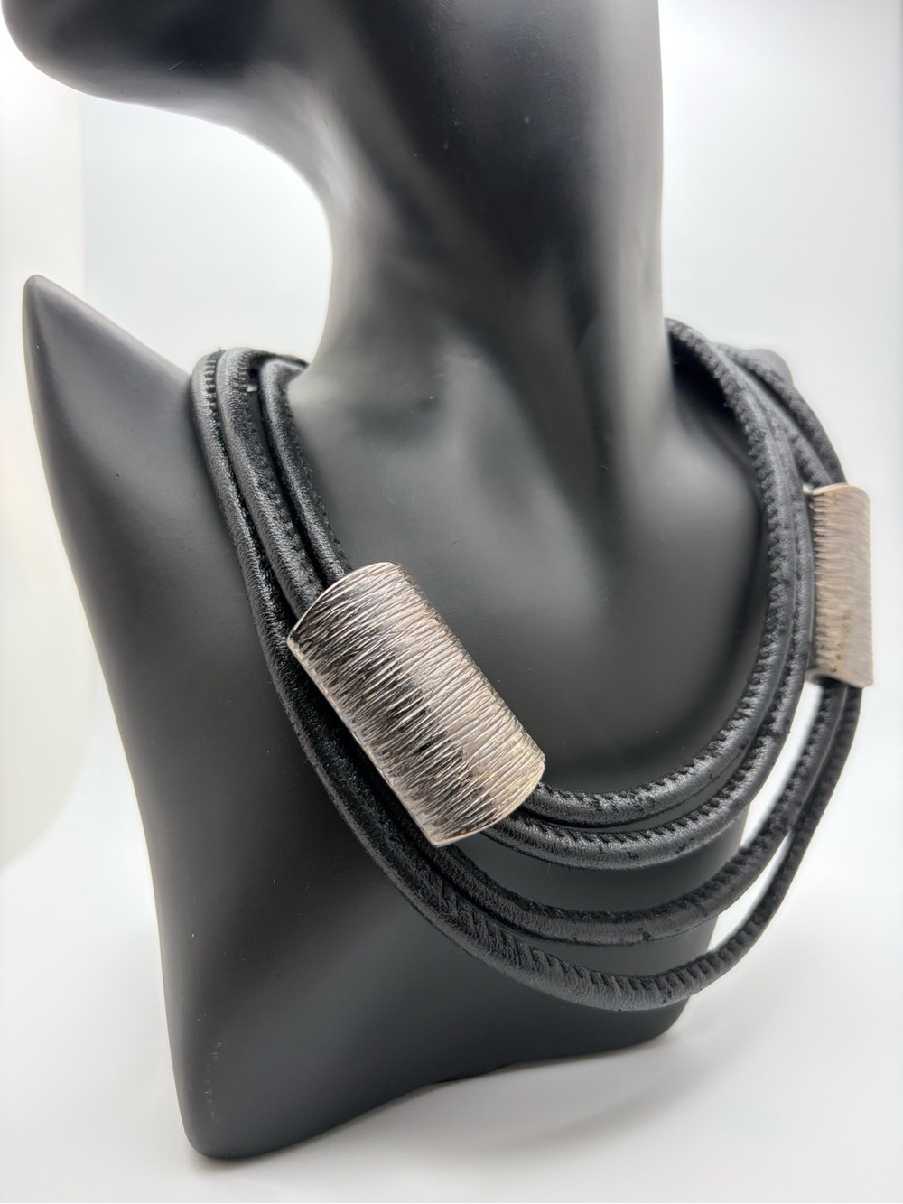 Modern Black Multi-Strand Leather Necklace with Brushed Silver Accents - Picture 2 of 7